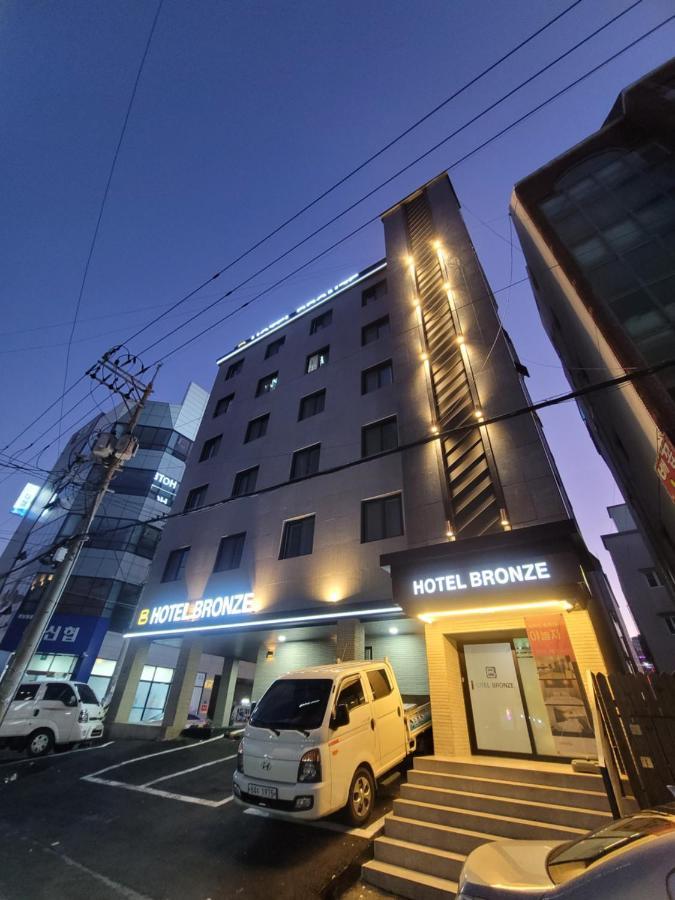 Bronze Hotel Changwon Exterior photo